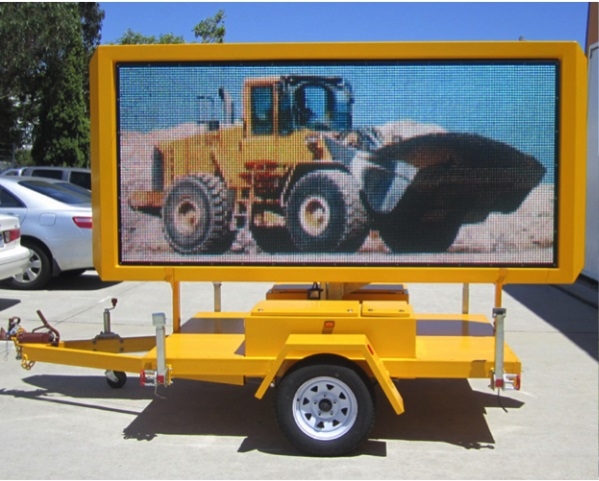 Full Color Transportable LED<br/> Signs /  VMS Signs